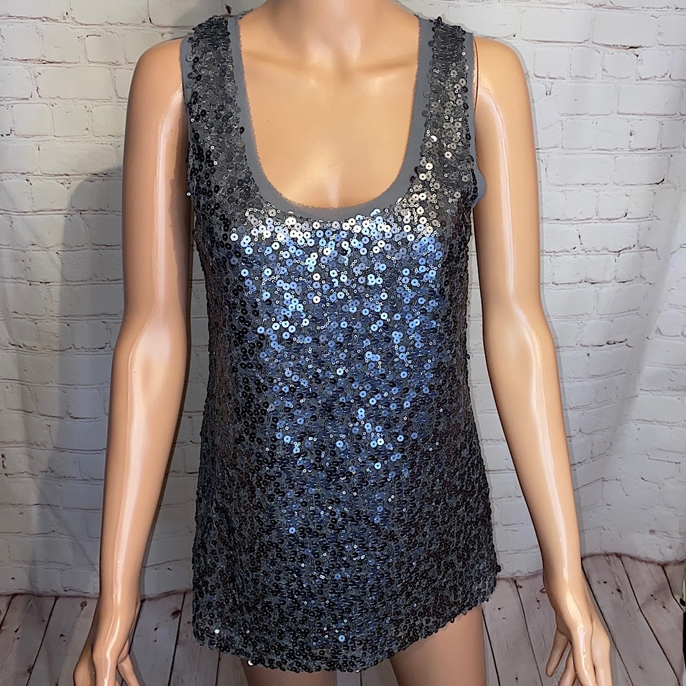 Macy’s Paul silver sequined tank top size medium